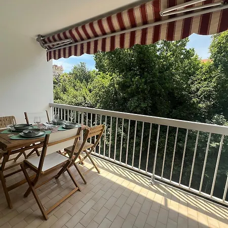 Apartamento Avec Balcon Sud, Parking Privé à - Fr-1-374-227