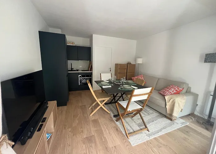 Avec Balcon Sud, Parking Prive A - Fr-1-374-227 *