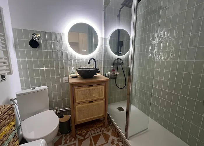 Apartament Avec Balcon Sud, Parking Prive A - Fr-1-374-227